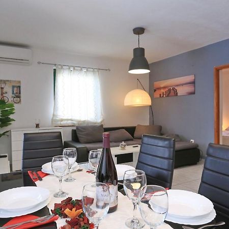 Holiday Home Lucija Sveti Filip i Jakov Exteriér fotografie