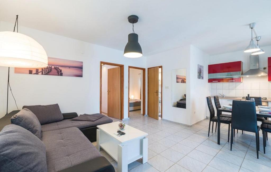 Holiday Home Lucija Sveti Filip i Jakov Exteriér fotografie