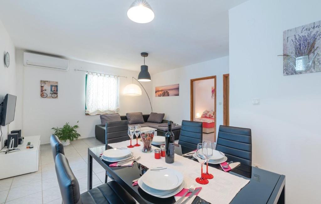 Holiday Home Lucija Sveti Filip i Jakov Exteriér fotografie