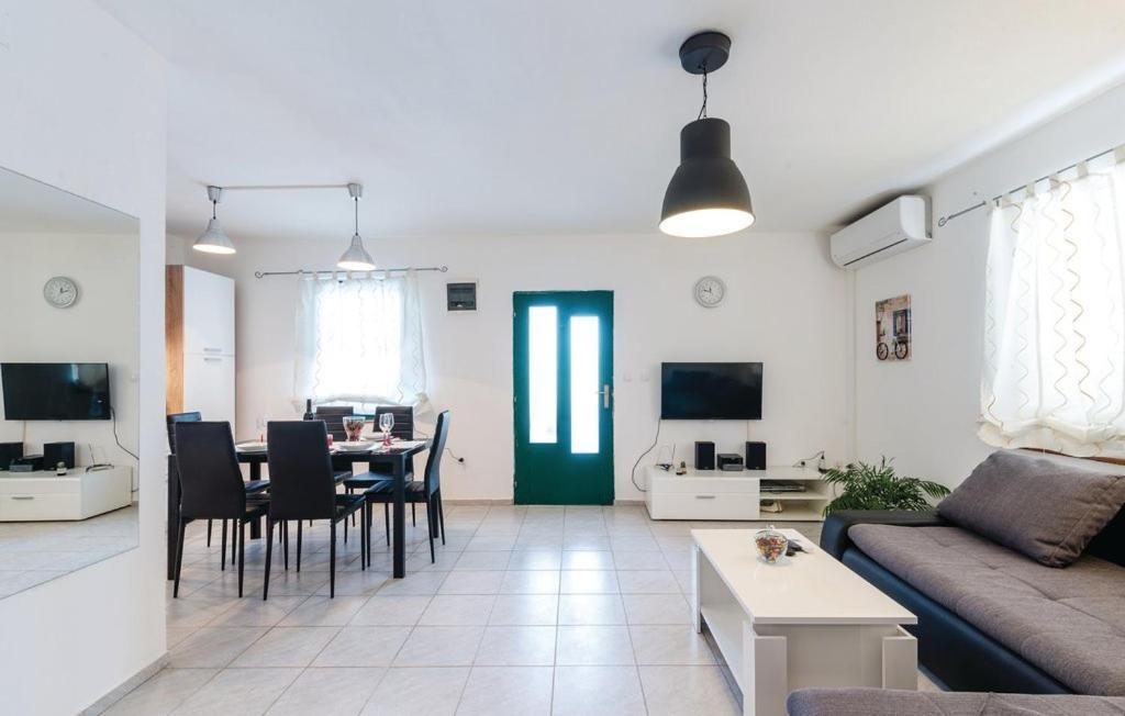 Holiday Home Lucija Sveti Filip i Jakov Exteriér fotografie